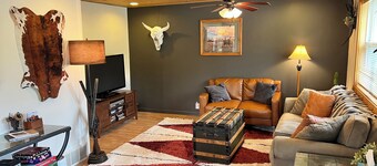 Charming 3 bedroom home minutes away from Deadwood!