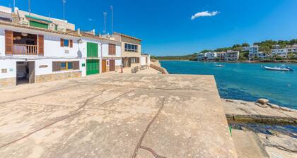CAS PADRINS (PORTOPETRO) - Picturesque house in front of the sea in Portopetro with free W