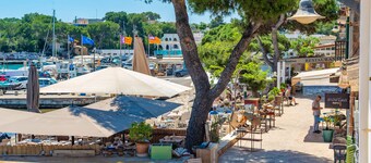 CAS PADRINS (PORTOPETRO) - Picturesque house in front of the sea in Portopetro with free W