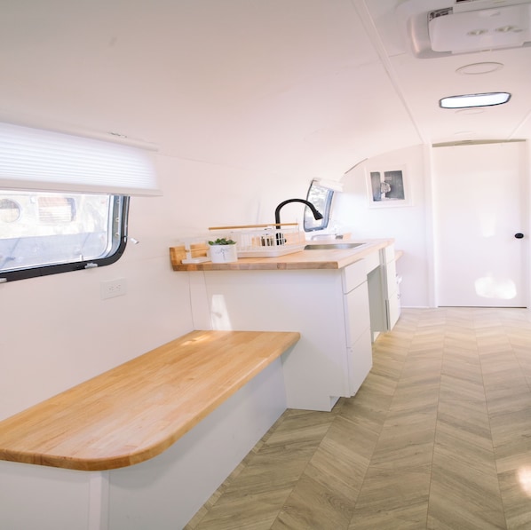 Interior - Bunk Camp Vintage Airstream (Pinetop)