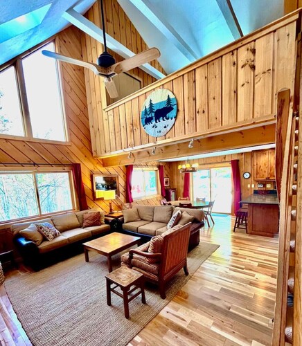 Chalet at Mt Snow, ski-home, free shuttle