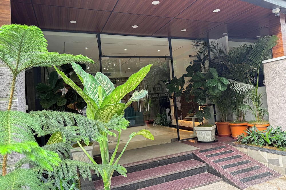 Hotel Landridge - Hitech City Hyderabad