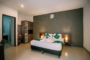 Family Villa to 3Bedroom King Villa with Private Pool | 3 bedrooms, in-room safe, desk, blackout curtains - Taman Bali Villa Kerobokan (Kerobokan)