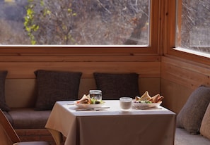 Restaurant - Great wall adventure park  (Huairou)