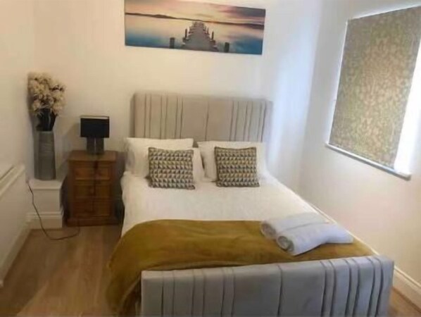 3 bedrooms, WiFi, bed sheets