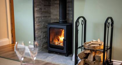 High Spec 1-Bed Cottage in Staindrop, Darlington