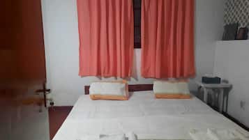 3 chambres, fer et planche Ă repasser, Wi-Fi, draps fournis