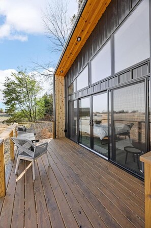 Unclassified image, 5 of 14, button