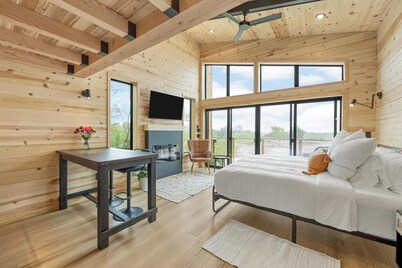 Treehouse at a lavender farm overlooking a creek!