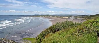 Mobile Home - Sleeps 6 - Pet friendly - Patio