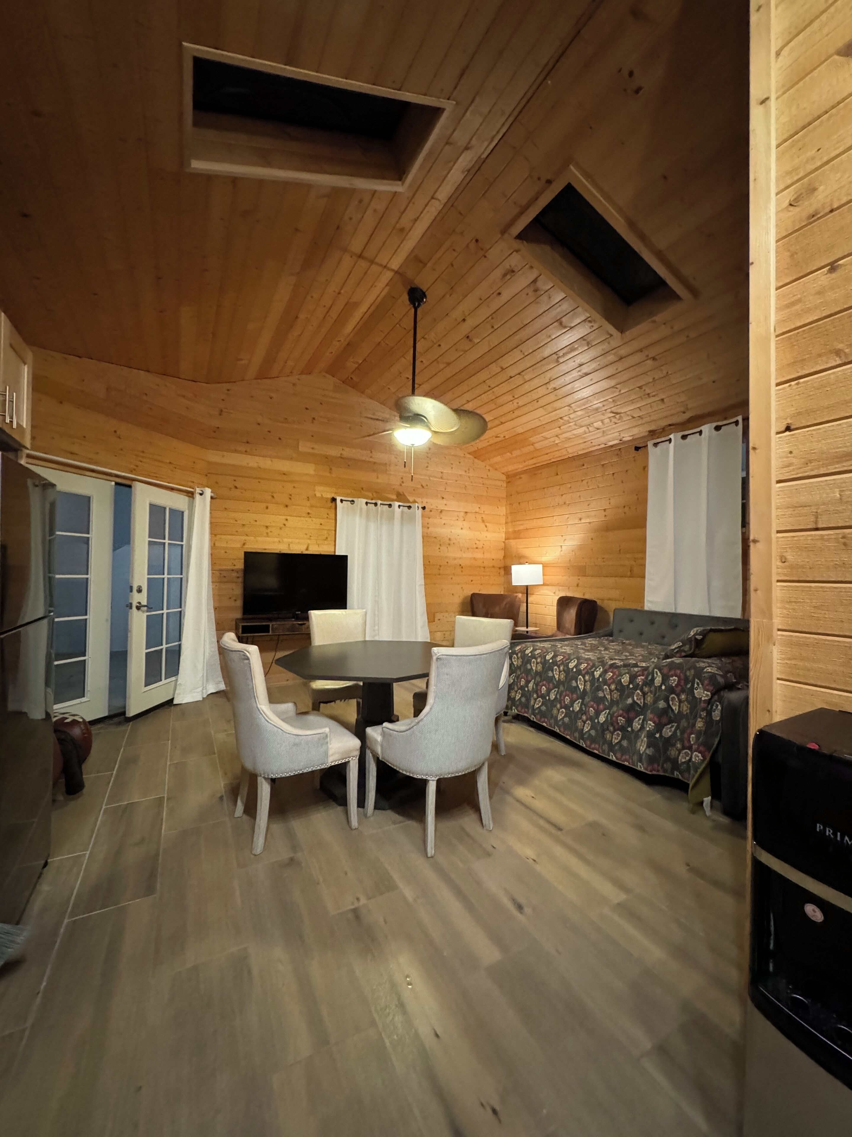 Beautiful Cabin In San Diego - San Diego, CA
