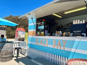 Bar (on property) - Stunning beachfront home - Pet friendly (Emu Bay)