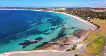 Stunning beachfront home - Pet friendly