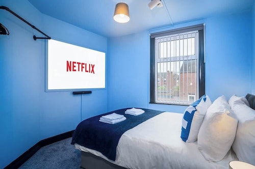 Social Media Adventure - 3 Bed 10% off Long stays