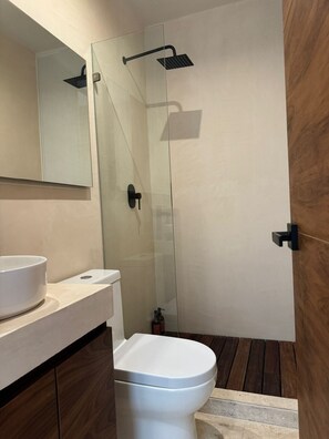 Tovalloles, sabó i paper higiènic 