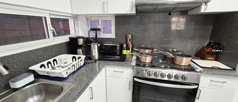 Fridge, microwave, oven, stovetop