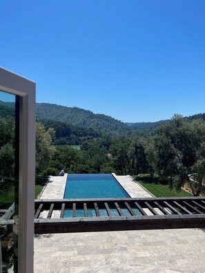 Outdoor pool, a heated pool