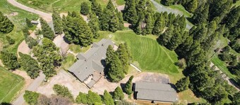 Camp Nelson Lodge Room 6