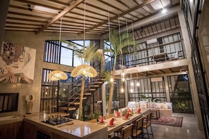 Basic Villa | Dining - Villa Nina (Canggu)