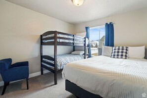 3 chambres, lit parapluie, Wi-Fi, draps fournis