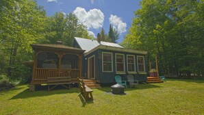 Exterior - Cozy Private Single Family Home, Campton NH-MV118C (Campton)