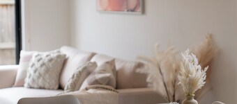 Cranbourne Entire house 4bedroom