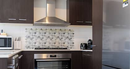 Cranbourne Entire house 4bedroom