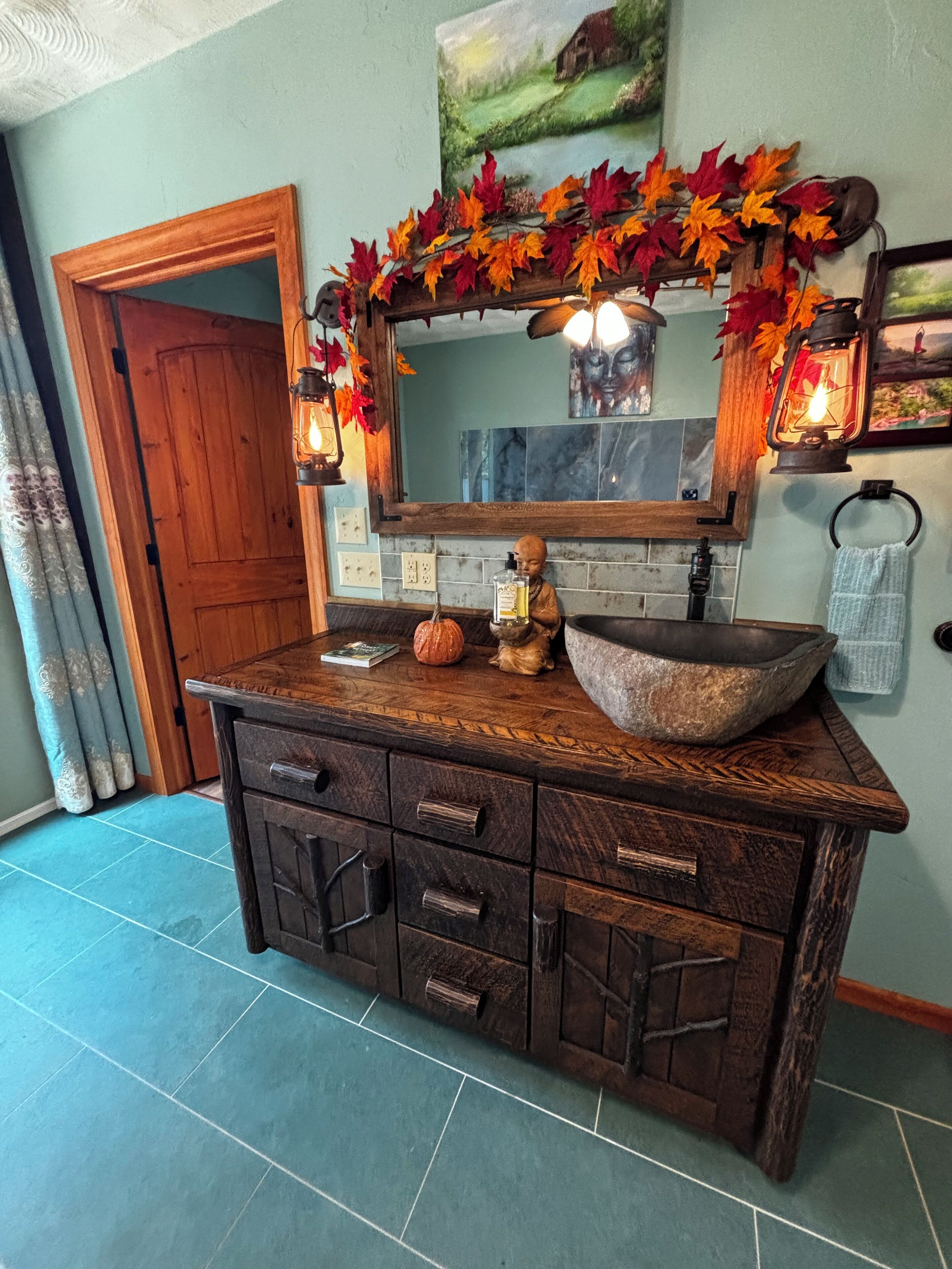 Jetted tub, hair dryer, towels, soap