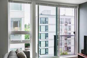 Télévision, chaîne hi-fi