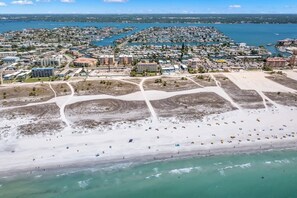 On the beach - South Beach Condo Hotel (Treasure Island)