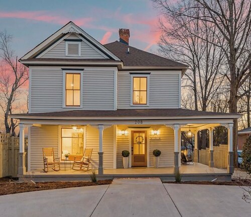 Designer Victorian with 3 En Suites
