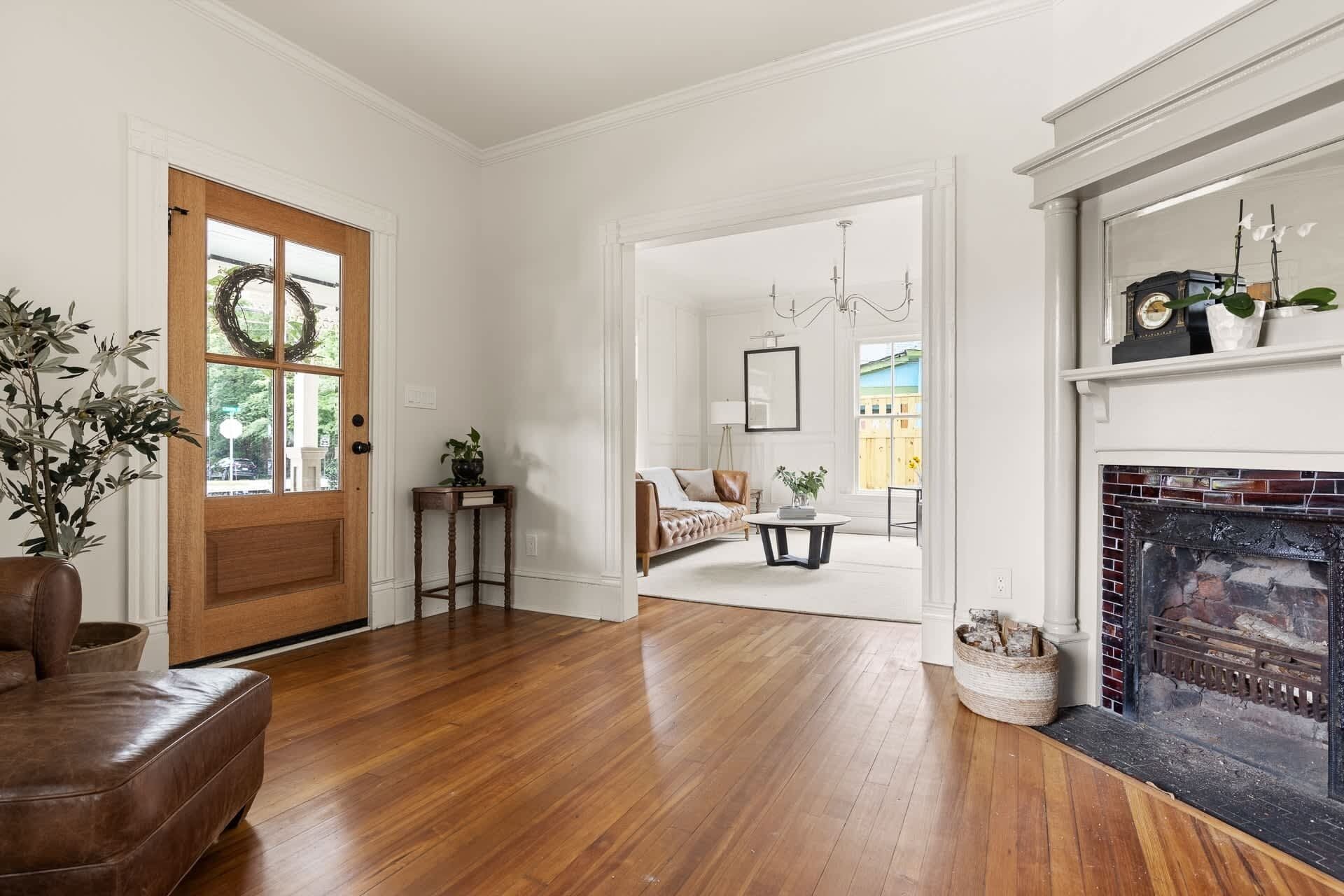 TV, fireplace, offices