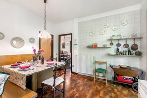 Family Villa, Multiple Bedrooms, 2 Bathrooms, Mountainside (Three Lakes Villa Varese) | Dining - Three Lakes Villa Varese (Buguggiate)