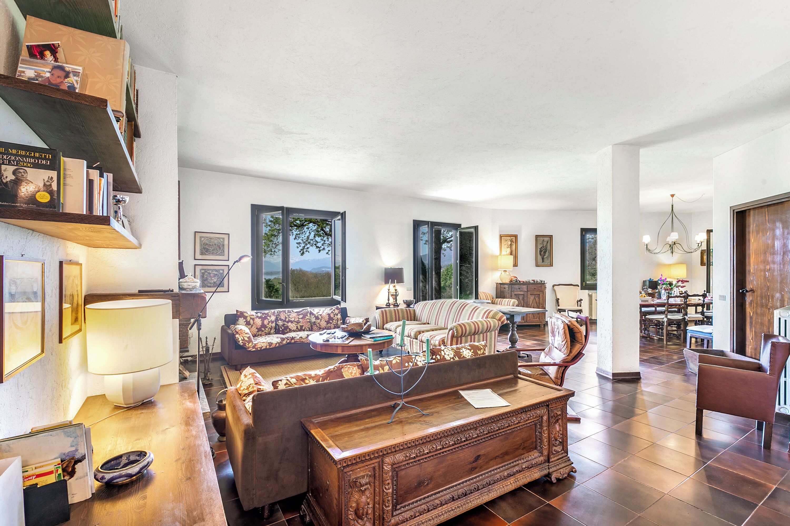 Family Villa, Multiple Bedrooms, 2 Bathrooms, Mountainside (Three Lakes Villa Varese) | Living area | 21-inch TV with cable channels, fireplace, stereo