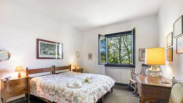 Vila Keluarga, beberapa kamar, 2 kamar mandi, tepi gunung (Three Lakes Villa Varese) | 3 kamar tidur, ruang kerja ramah laptop, Wi-Fi gratis, dan seprai linen