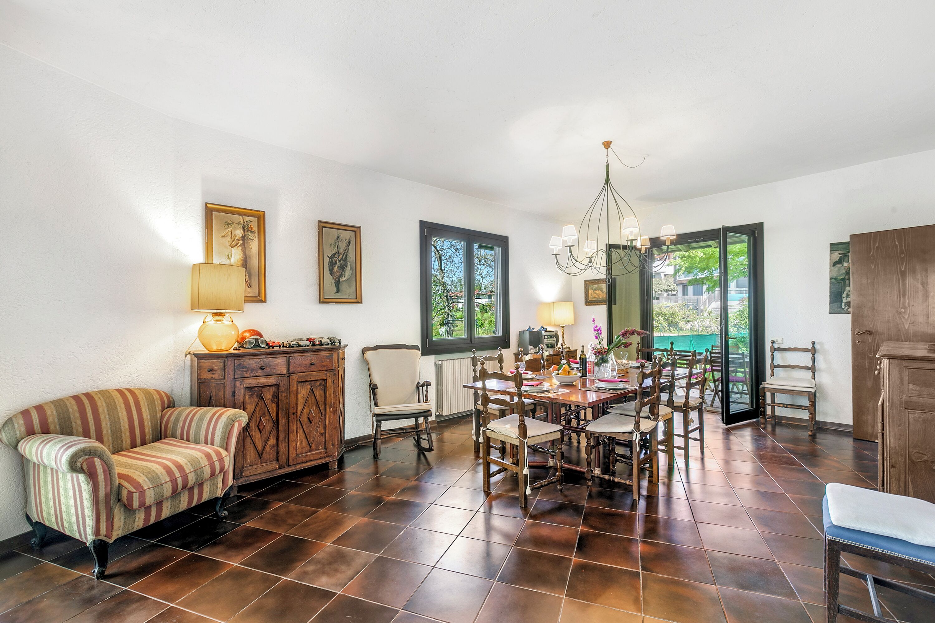 Family Villa, Multiple Bedrooms, 2 Bathrooms, Mountainside (Three Lakes Villa Varese) | Interior