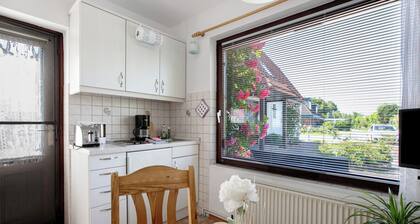 Ferienwohnung 'Gartenwohnung' mit Gemeinschaftsgarten und WLAN