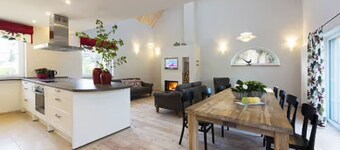 Holiday Home 'Ferienhaus Haussee' with Lake View, Private Terrace and Wi-Fi