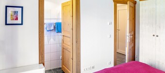 Bungalow 'Am Haussee' with Lake View, Private Terrace and Wi-Fi