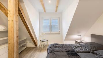 2 camere, una scrivania, Wi-Fi gratuito, lenzuola