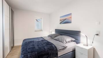 2 Schlafzimmer, kostenloses WLAN, BettwÀsche