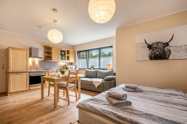 Iron/ironing board, free WiFi, bed sheets, wheelchair access