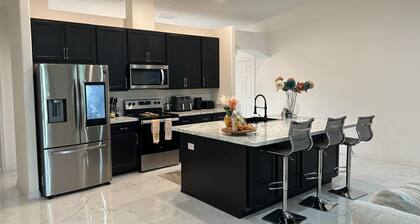 Luxury Home w/ Golf Course Access