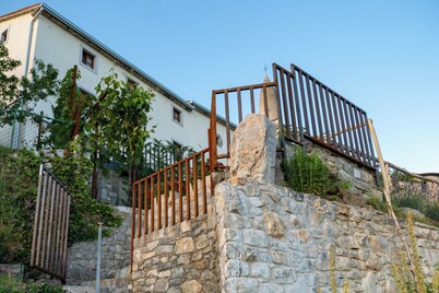 Štanjel Retreat Apartment Standart  1.1