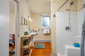 Shower, hair dryer, towels, shampoo - Unparalleled Beach Experience, Private Setting as Converted Schoolhouse, Fire-pit, Gazebo, Games (Nehalem)