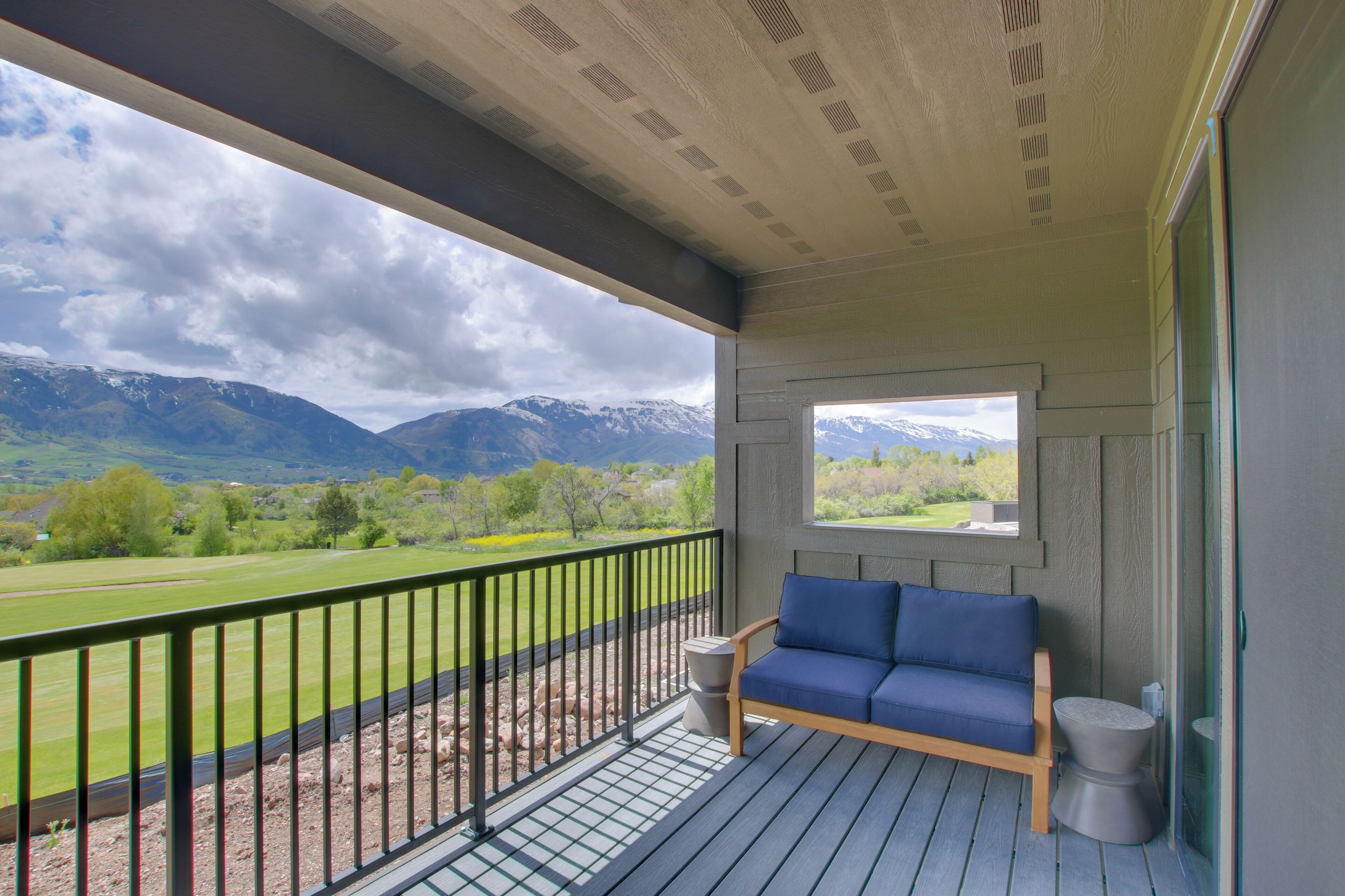 Newly Built Eden Condo w/ Golf Course View!