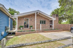 Exterior - Pet-Friendly Buxton Home w/ Balcony, 2 Mi to Beach (Buxton)