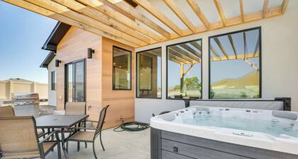 Luxe Living: Grand Junction Home w/ Hot Tub, Views