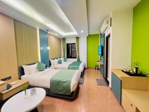 Superior Double or Twin Room | Premium bedding, minibar, individually decorated, individually furnished - Hotel Aikawa (Sauraha)
