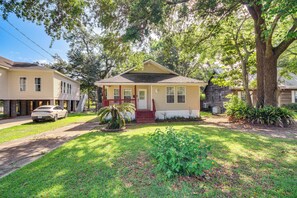 Exterior - Biloxi Home: Walk to Fishing & 2 Mi to Beach! (Biloxi)